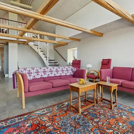 2 Bedroom Beautiful In